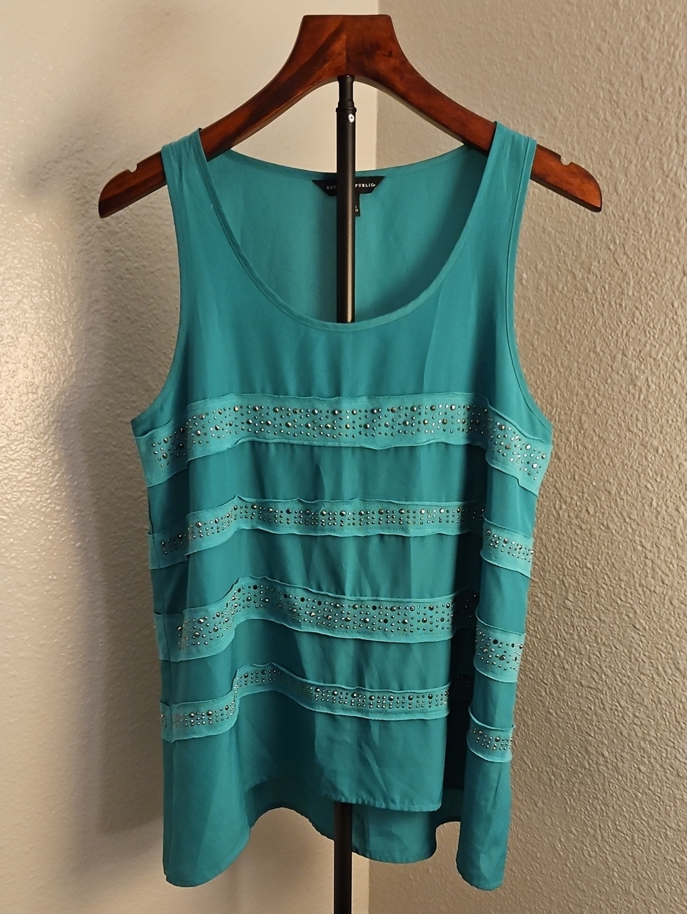 Rock & Republic Teal Tiered Embellished Tank Top Size S
